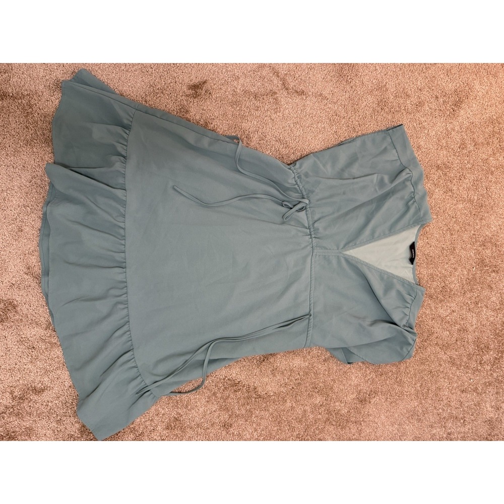 Dokotoo Dress sage green everyday dress!‎ Woman's size large. B37